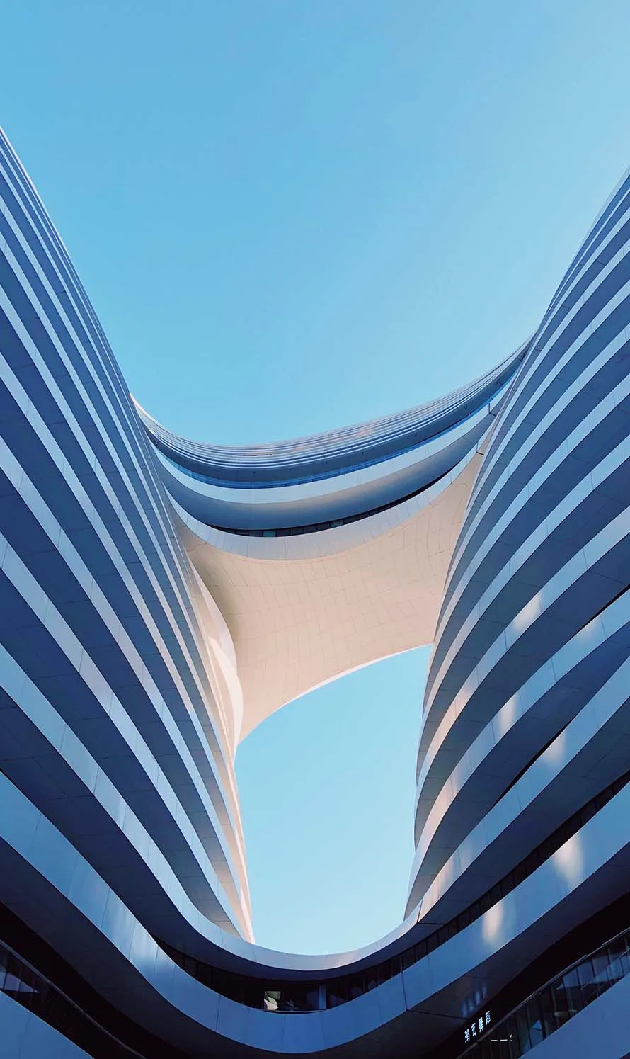 Sky Hotel - 28圈